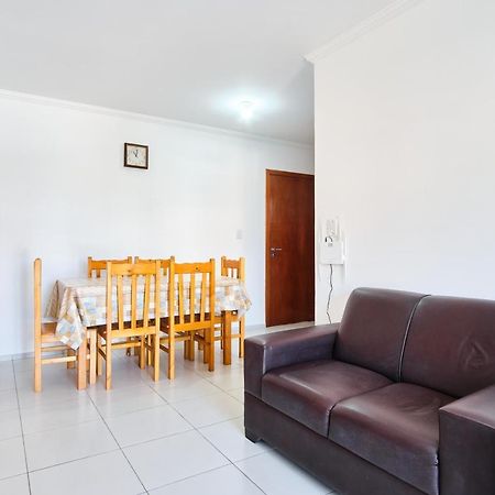 Apartamento Lenamar II: Beachside Comfort with AC & Wi-Fi Ubatuba Exterior photo